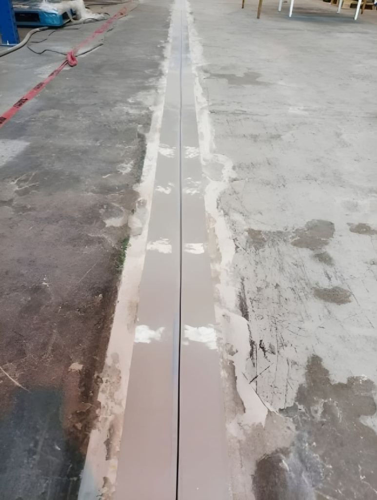 Diagnóstico y preparación de junta en losa de concreto